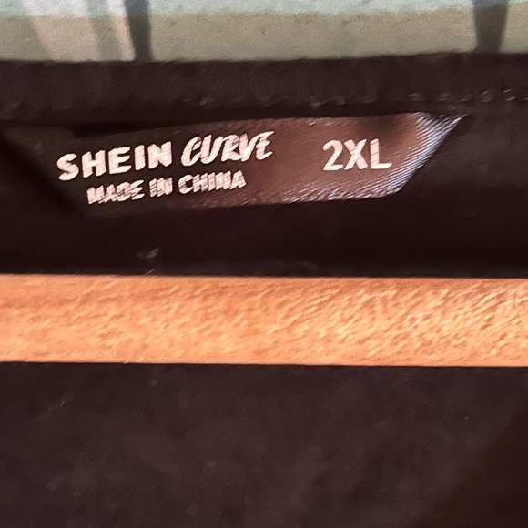 Oversized geometric shirt dress - Picture 3 of 4